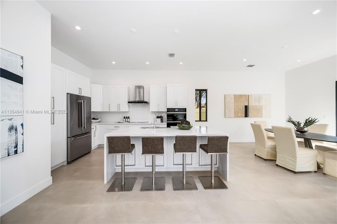 Recently Sold: $1,300,000 (4 beds, 2 baths, 0 Square Feet)