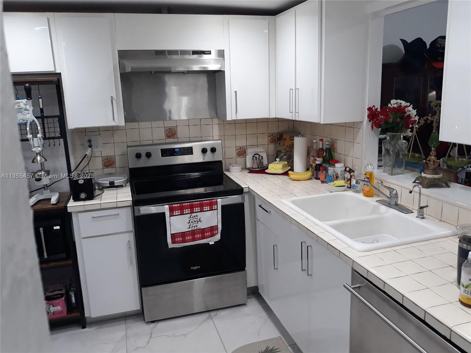 En Venta: $250,000 (1 camas, 1 baños, 812 Pies cuadrados)