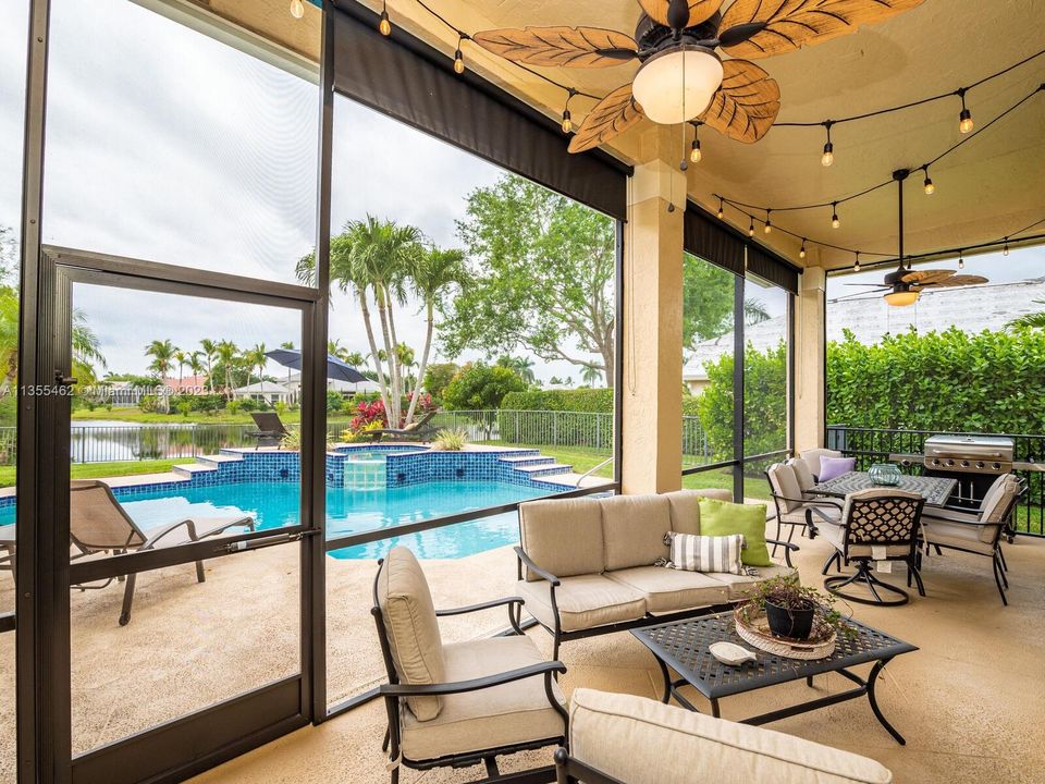 Recently Sold: $1,075,000 (4 beds, 3 baths, 2664 Square Feet)