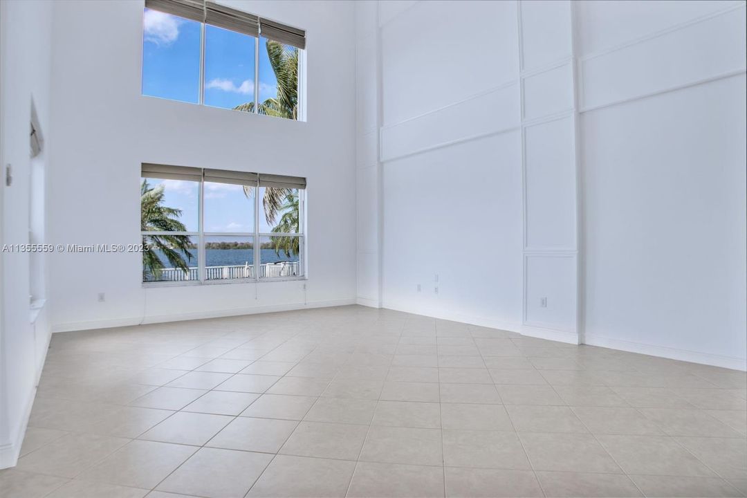 For Rent: $8,400 (5 beds, 5 baths, 3361 Square Feet)