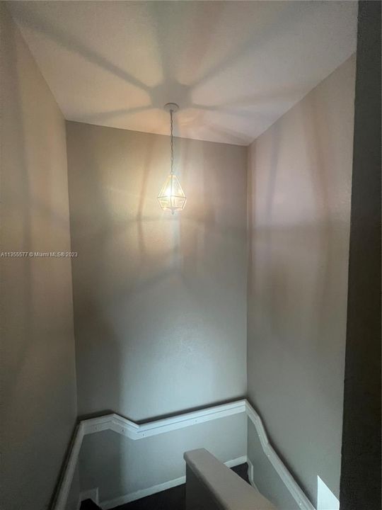 Recently Rented: $2,700 (3 beds, 2 baths, 1651 Square Feet)