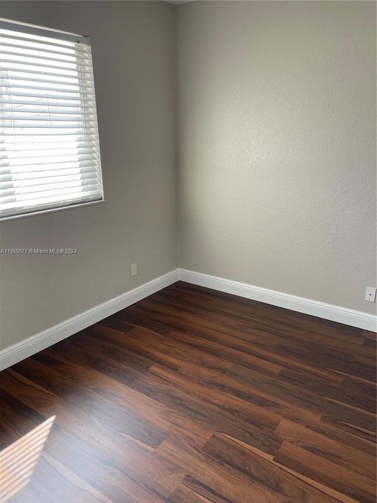 Recently Rented: $2,700 (3 beds, 2 baths, 1651 Square Feet)