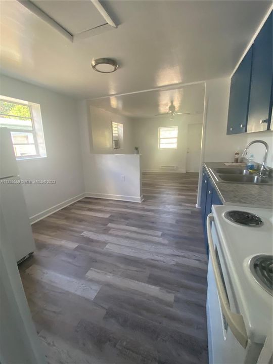 Recently Rented: $1,200 (1 beds, 1 baths, 483 Square Feet)