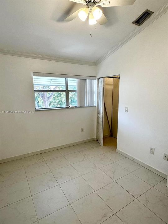 Recently Sold: $675,000 (2 beds, 1 baths, 875 Square Feet)