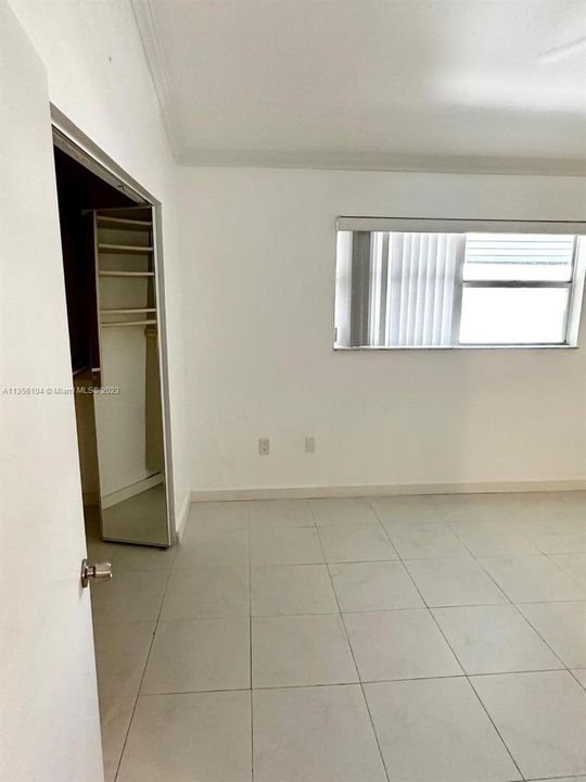 Recently Sold: $675,000 (2 beds, 1 baths, 875 Square Feet)