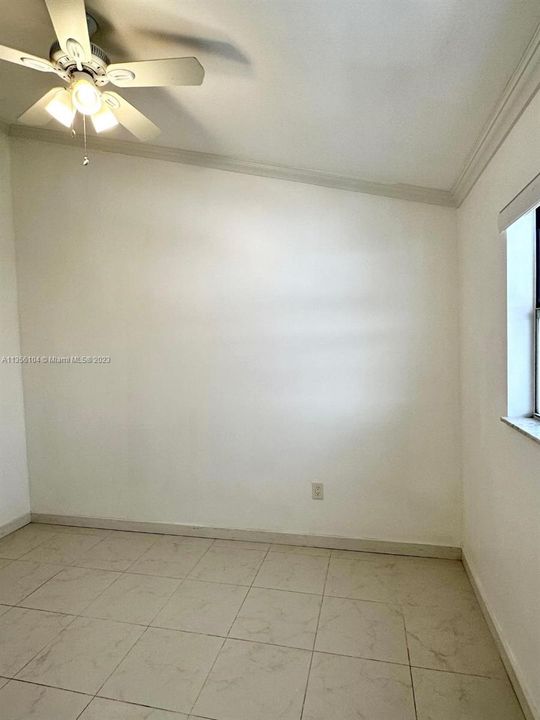 Recently Sold: $675,000 (2 beds, 1 baths, 875 Square Feet)