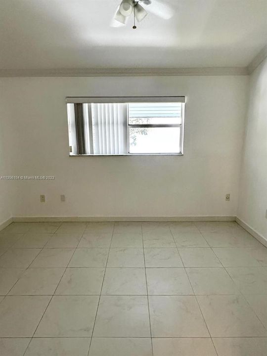 Recently Sold: $675,000 (2 beds, 1 baths, 875 Square Feet)