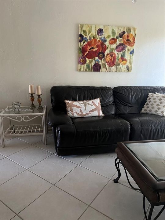 Recently Rented: $3,500 (2 beds, 2 baths, 814 Square Feet)