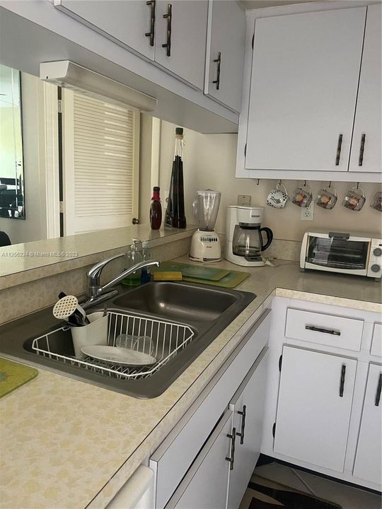 Recently Rented: $3,500 (2 beds, 2 baths, 814 Square Feet)