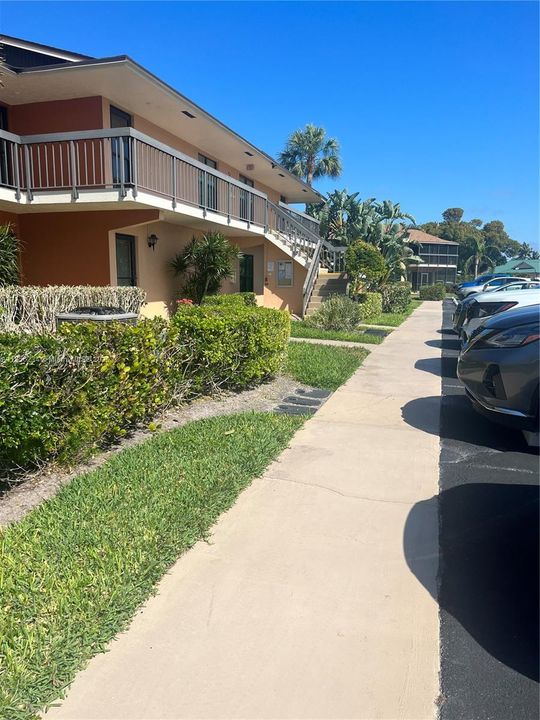 Recently Rented: $3,500 (2 beds, 2 baths, 814 Square Feet)