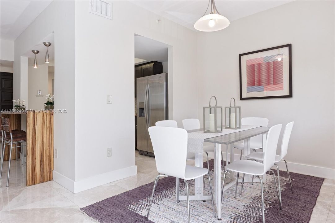 Recently Sold: $1,099,000 (3 beds, 2 baths, 1360 Square Feet)