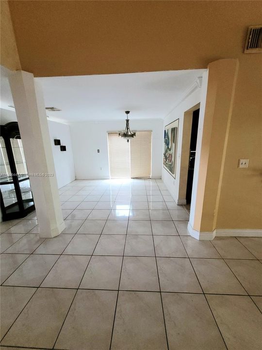 最近租的: $3,600 (3 贝兹, 2 浴室, 1845 平方英尺)