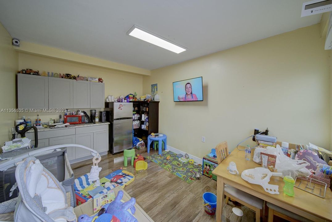 Недавно продано: $275,000 (0 спален, 0 ванн, 0 Квадратных фут)