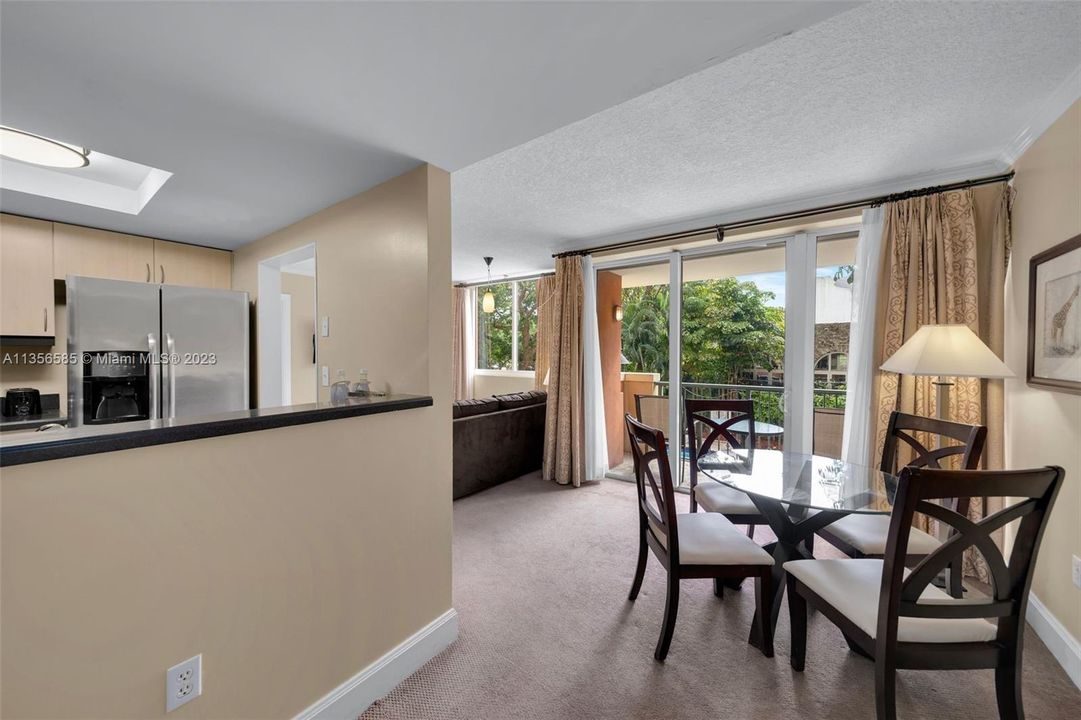 Recently Sold: $550,000 (1 beds, 1 baths, 950 Square Feet)