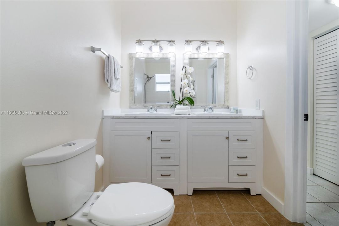 Recently Sold: $525,000 (1 beds, 1 baths, 776 Square Feet)