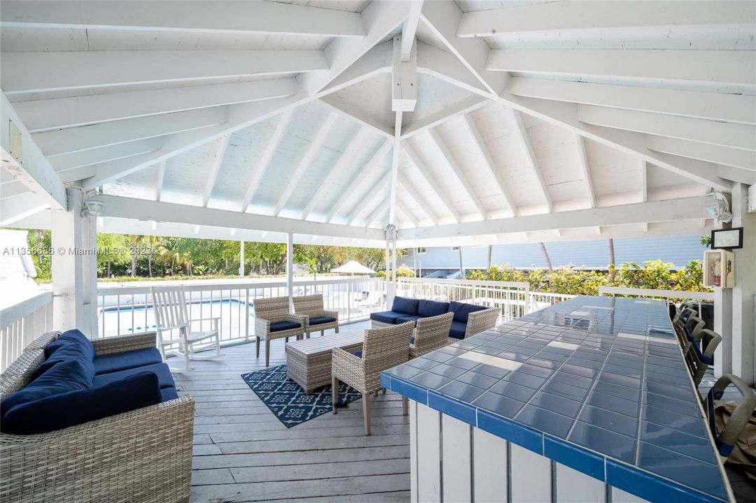 Recently Sold: $525,000 (1 beds, 1 baths, 776 Square Feet)