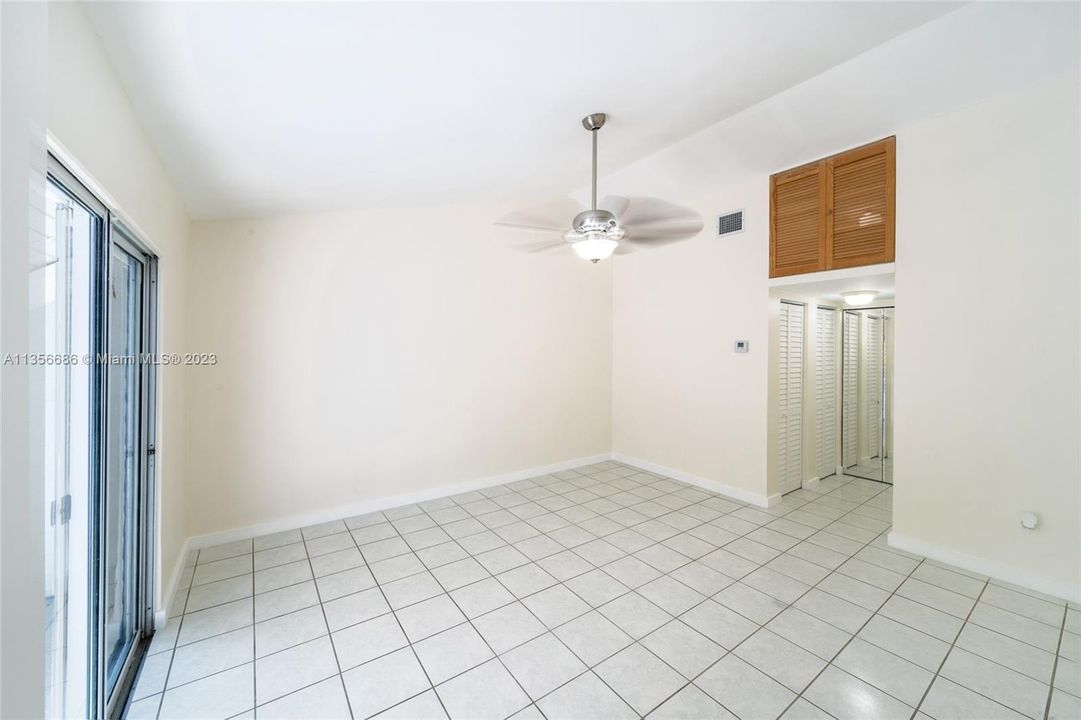 Recently Sold: $525,000 (1 beds, 1 baths, 776 Square Feet)
