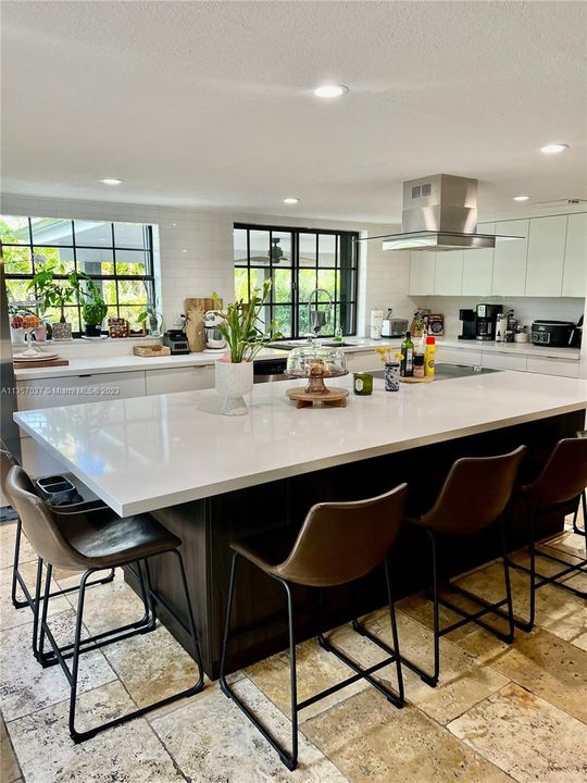 Recently Sold: $1,150,000 (5 beds, 3 baths, 3356 Square Feet)