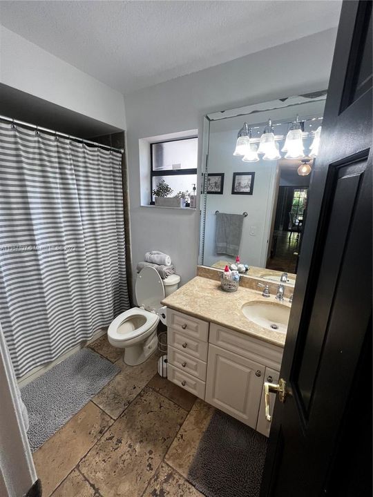 Recently Sold: $1,150,000 (5 beds, 3 baths, 3356 Square Feet)