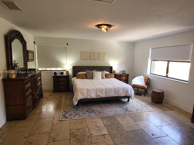 Recently Sold: $1,150,000 (5 beds, 3 baths, 3356 Square Feet)