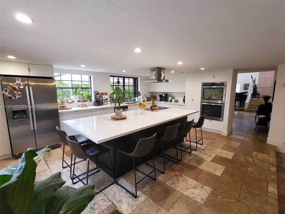 Recently Sold: $1,150,000 (5 beds, 3 baths, 3356 Square Feet)