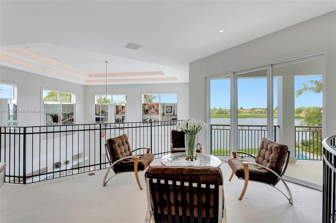 Recently Sold: $6,495,000 (5 beds, 6 baths, 8005 Square Feet)