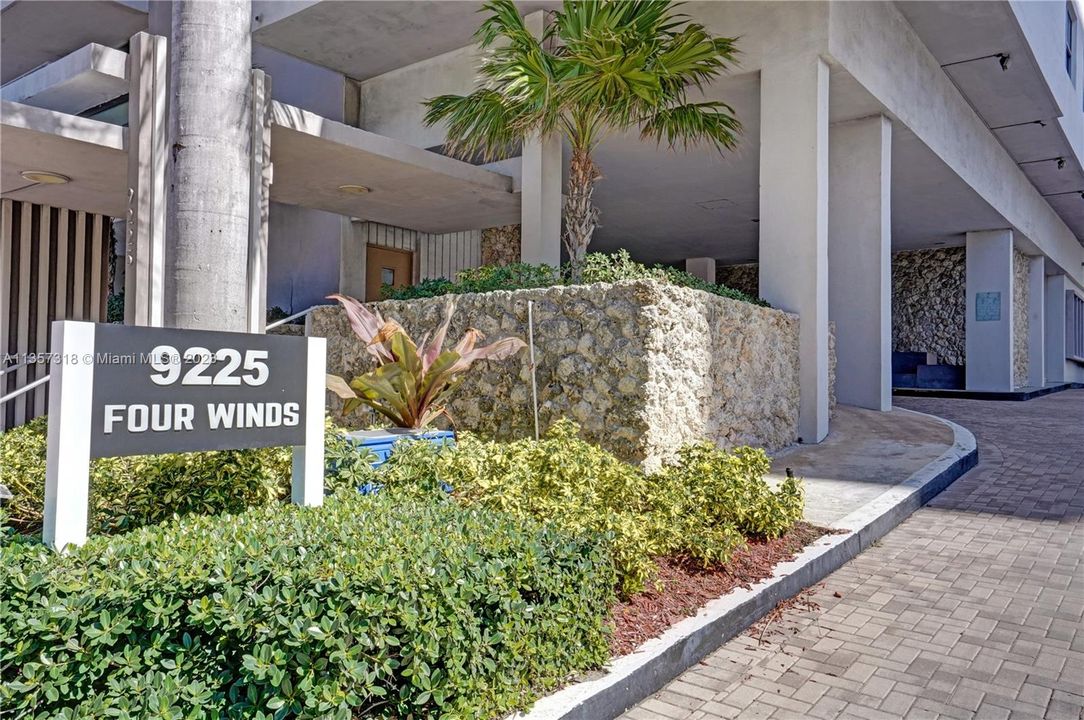 For Sale: $799,000 (2 beds, 2 baths, 1285 Square Feet)