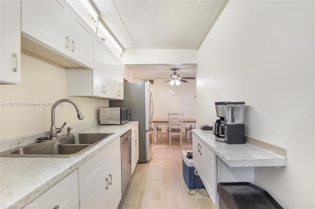 最近售出: $129,000 (1 贝兹, 1 浴室, 775 平方英尺)