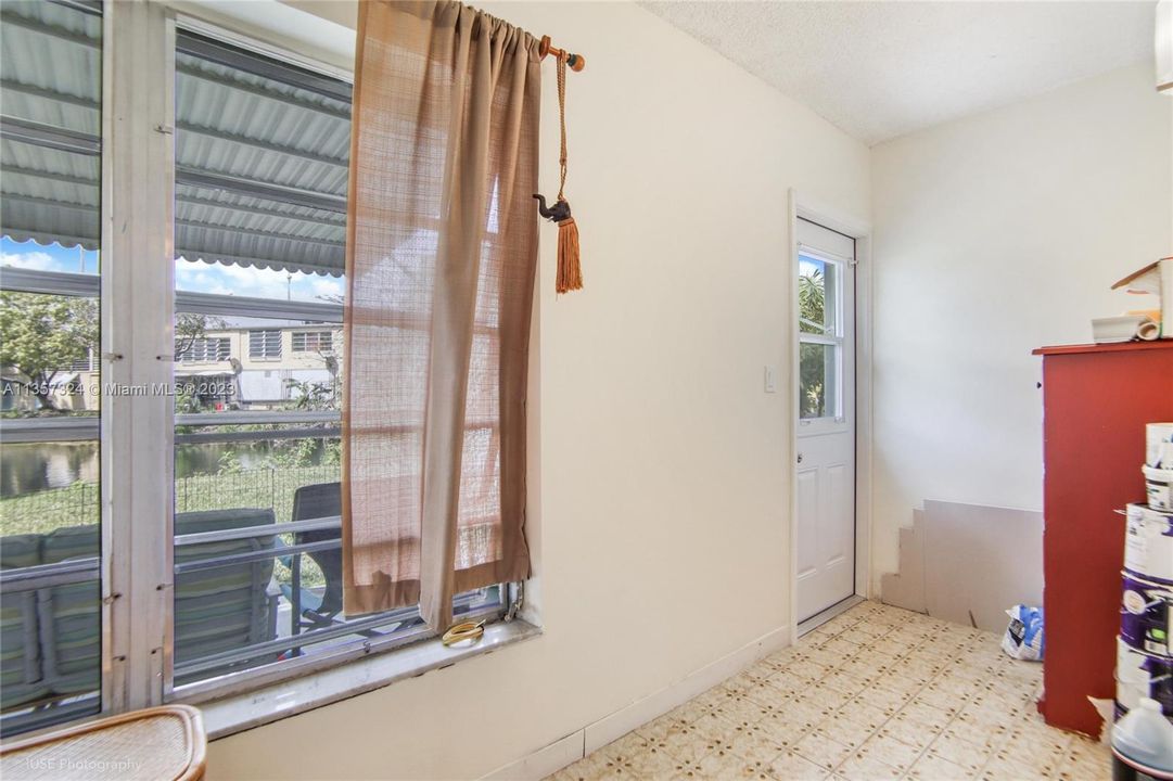 最近售出: $129,000 (1 贝兹, 1 浴室, 775 平方英尺)