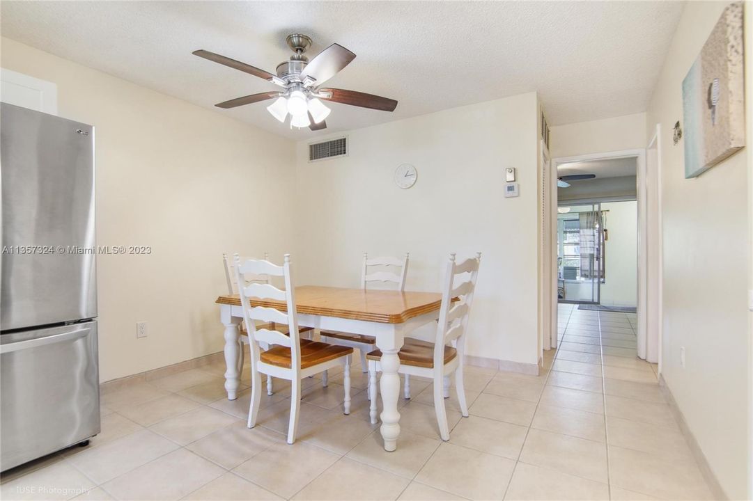 最近售出: $129,000 (1 贝兹, 1 浴室, 775 平方英尺)