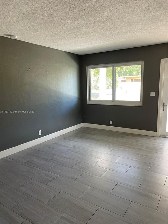 Recently Rented: $2,050 (2 beds, 2 baths, 990 Square Feet)