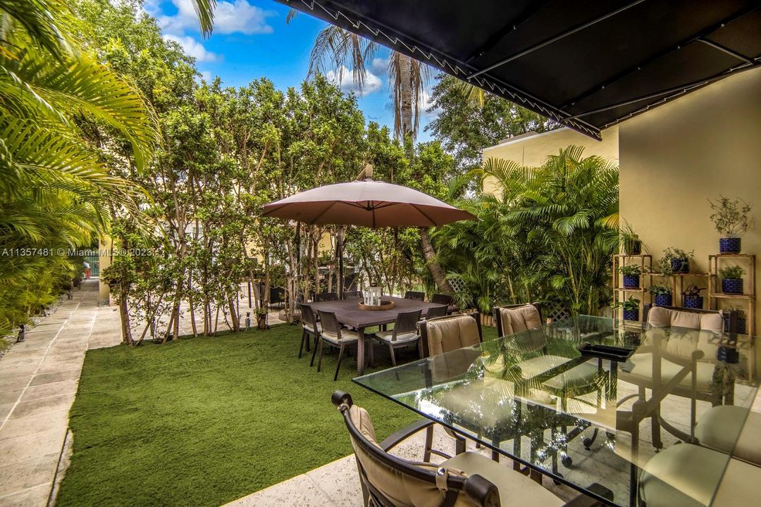 For Sale: $3,800,000 (11 beds, 9 baths, 0 Square Feet)