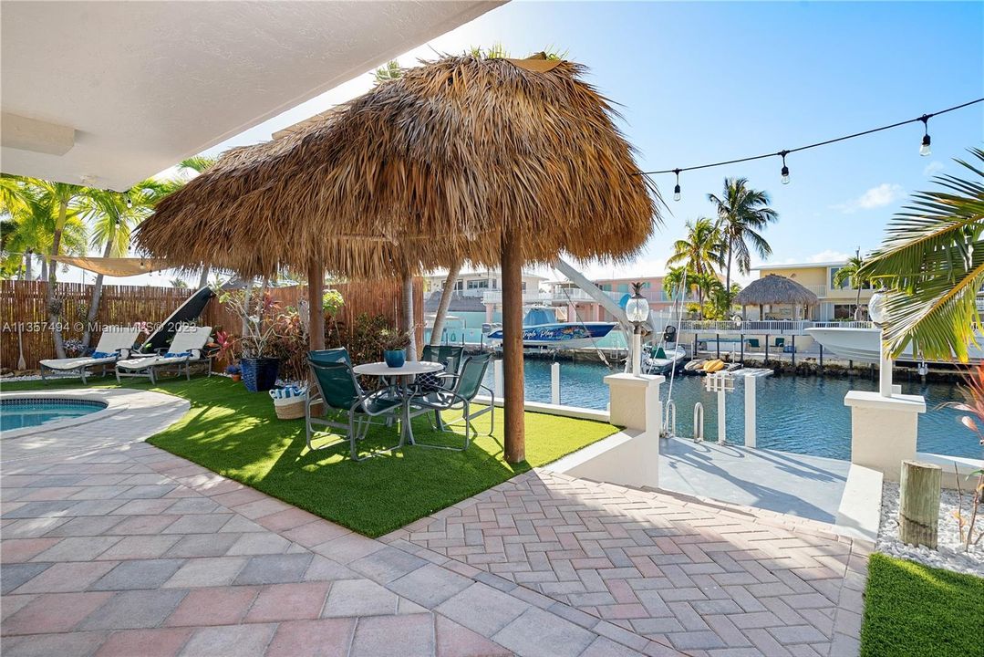 Recently Sold: $2,850,000 (4 beds, 3 baths, 2483 Square Feet)