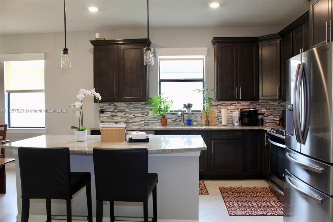 Eat-In Kitchen Island