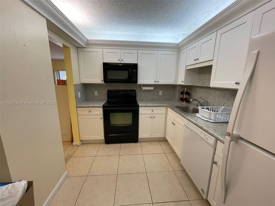 Recently Sold: $175,000 (2 beds, 2 baths, 1164 Square Feet)