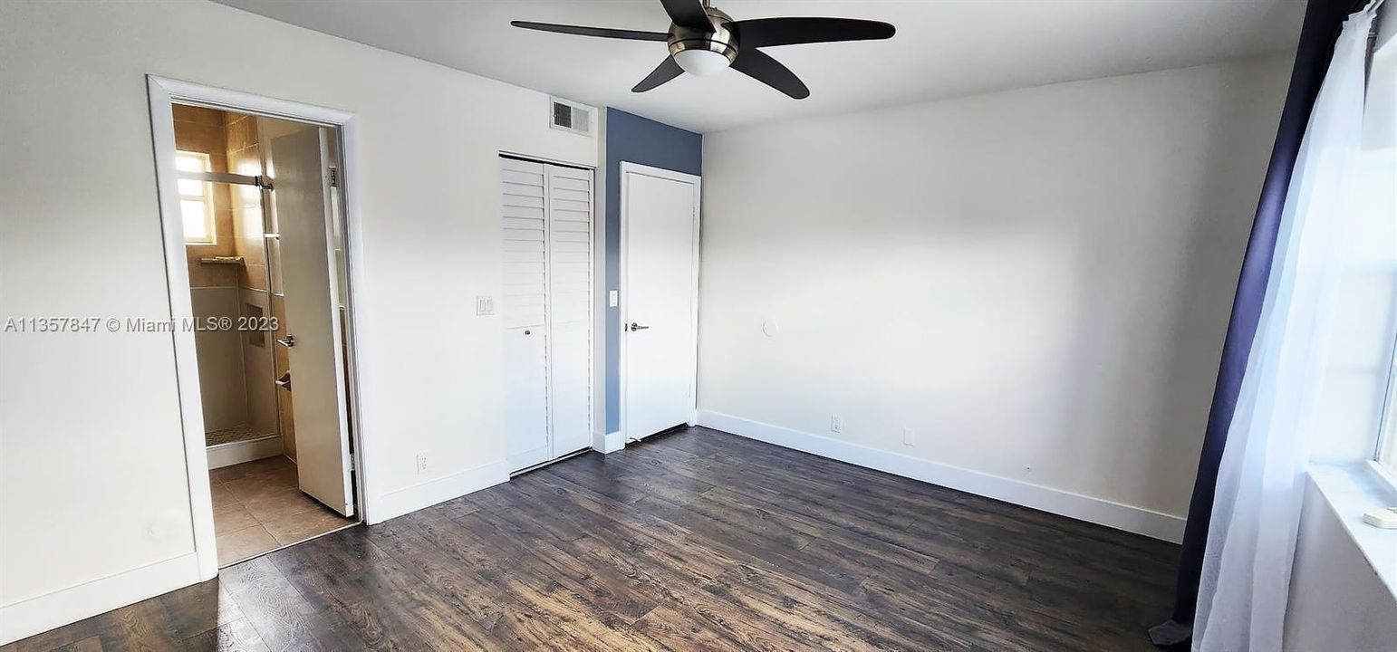 For Rent: $2,250 (2 beds, 2 baths, 985 Square Feet)
