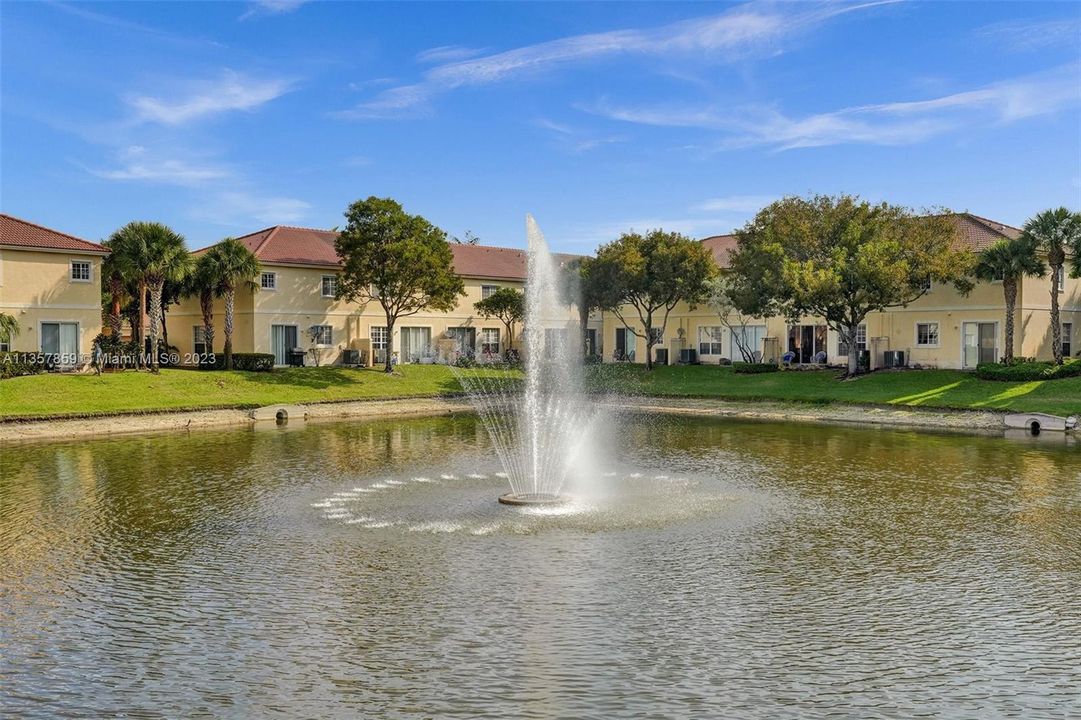 Recently Sold: $389,000 (3 beds, 2 baths, 1317 Square Feet)