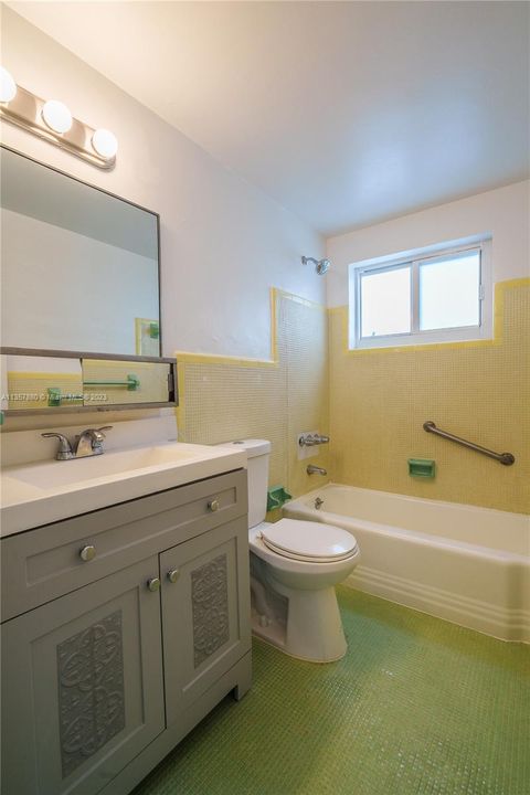 最近租的: $1,900 (1 贝兹, 1 浴室, 705 平方英尺)