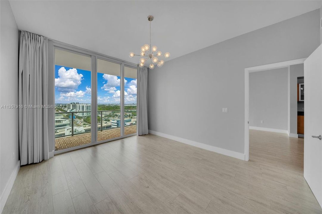 Recently Sold: $479,000 (1 beds, 1 baths, 735 Square Feet)