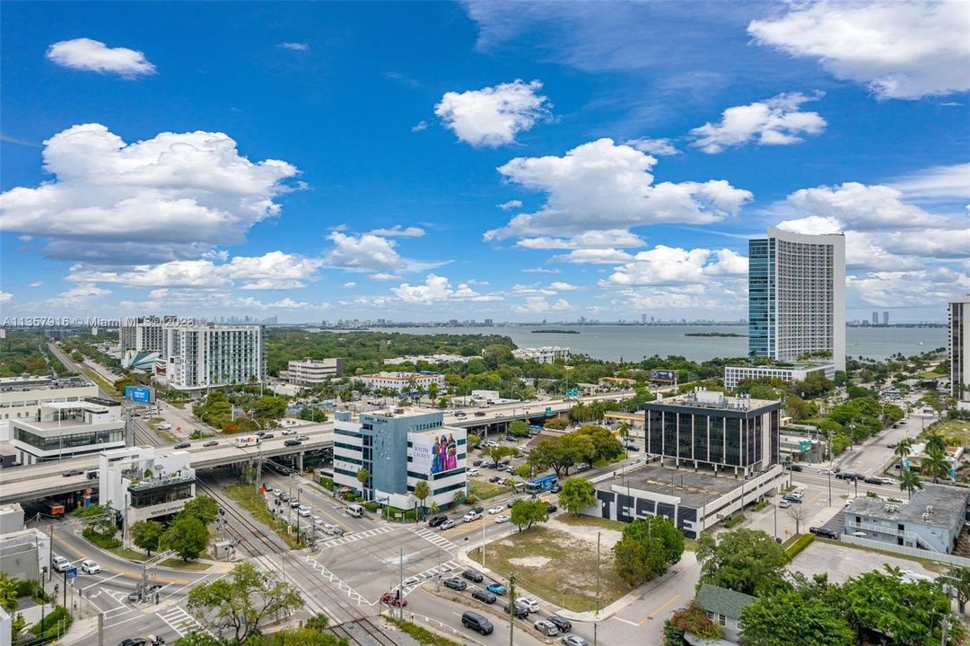 Recently Sold: $479,000 (1 beds, 1 baths, 735 Square Feet)