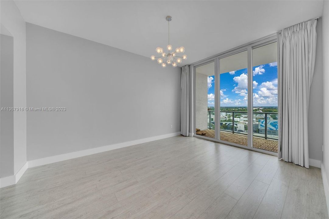 Recently Sold: $479,000 (1 beds, 1 baths, 735 Square Feet)