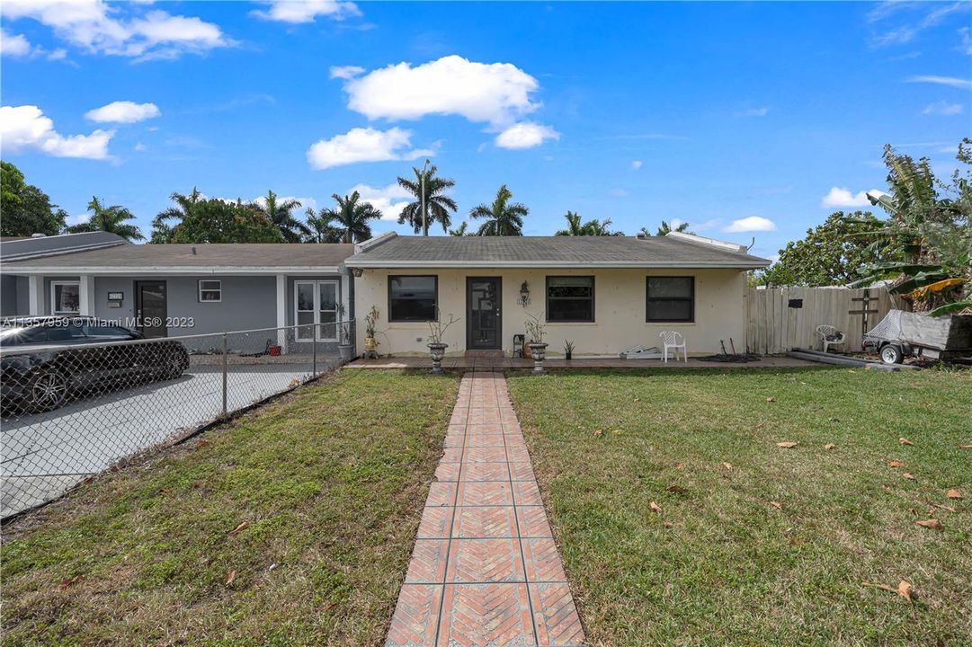 Recently Sold: $475,000 (3 beds, 1 baths, 1015 Square Feet)