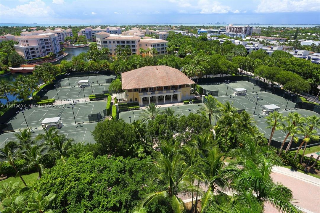 Recently Sold: $1,895,000 (2 beds, 2 baths, 2060 Square Feet)