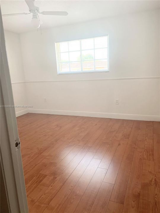 Recently Rented: $2,950 (3 beds, 2 baths, 1150 Square Feet)