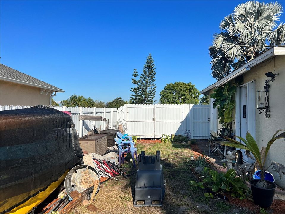 Recently Sold: $425,000 (3 beds, 2 baths, 0 Square Feet)