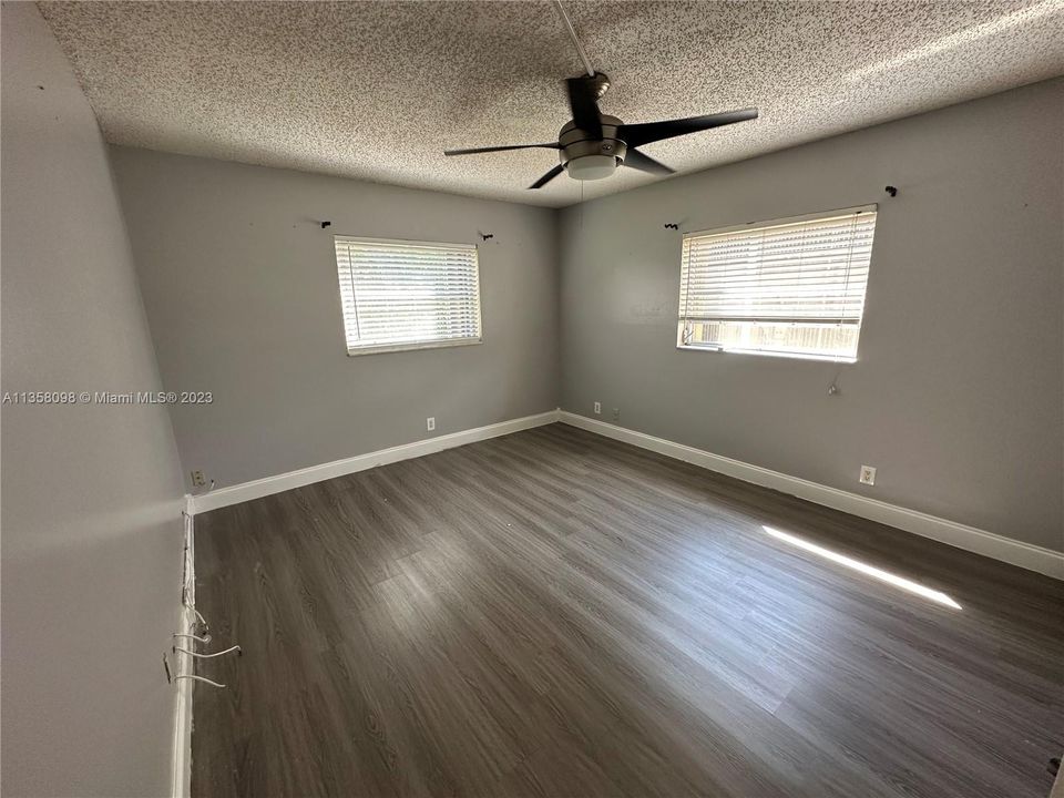 Recently Rented: $2,000 (2 beds, 2 baths, 990 Square Feet)