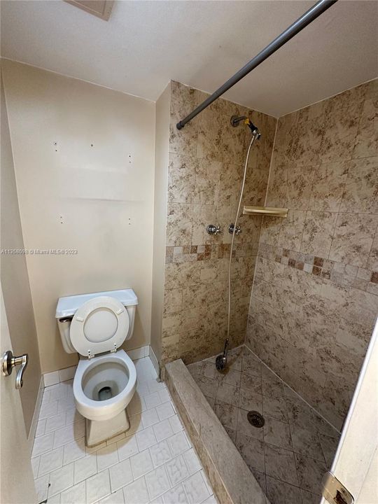 最近租的: $2,000 (2 贝兹, 2 浴室, 990 平方英尺)