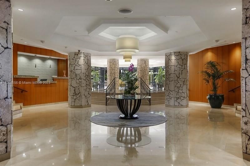 Recently Sold: $1,475,000 (2 beds, 2 baths, 1782 Square Feet)