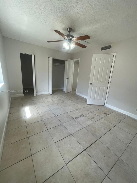 Recently Rented: $2,500 (3 beds, 2 baths, 2554 Square Feet)