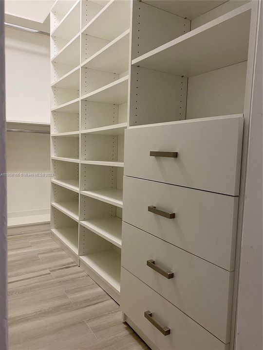 Master Bedroom Walk in